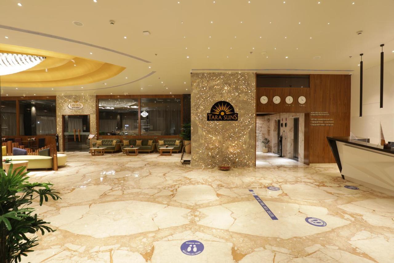 Tara Suns Hotel วาโดดารา ภายนอก รูปภาพ