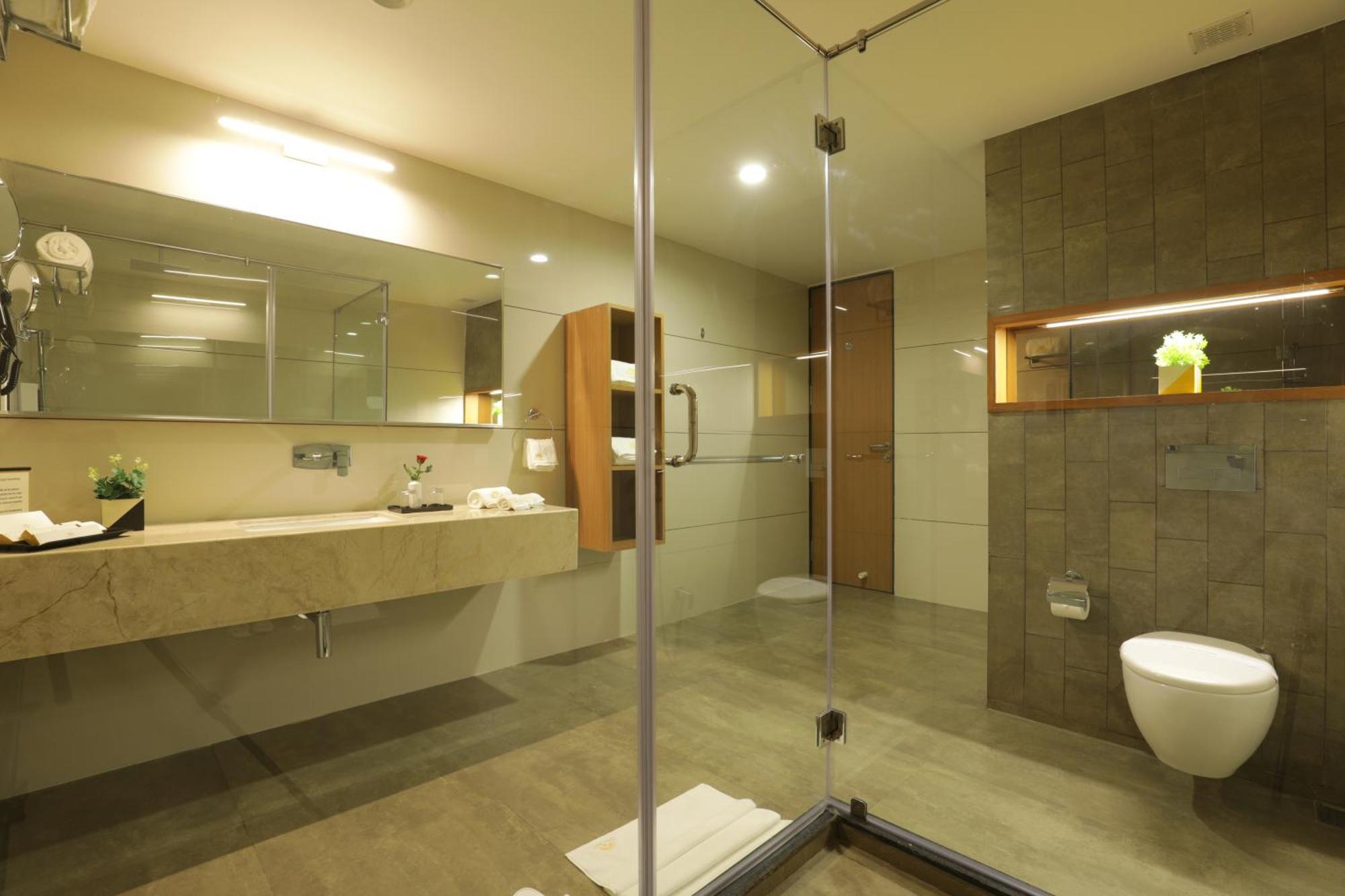 Tara Suns Hotel วาโดดารา ภายนอก รูปภาพ